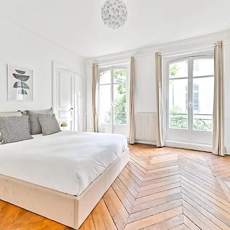 Apartment Parisien Spacieux #marais #rivoli Paris