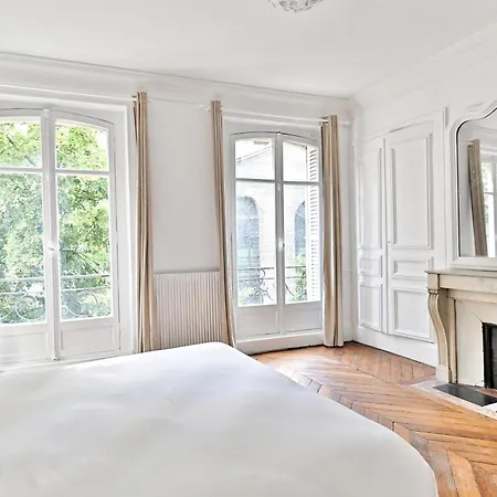 Parisien Spacieux #marais #rivoli Apartment Paris