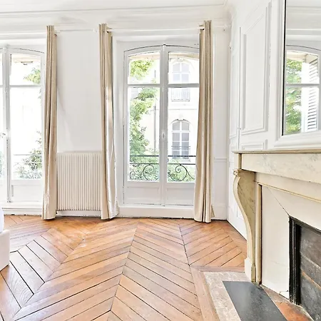 Parisien Spacieux #marais #rivoli Apartmán Paříž