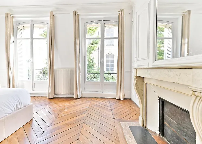 Parisien Spacieux #marais #rivoli Appartement Parijs